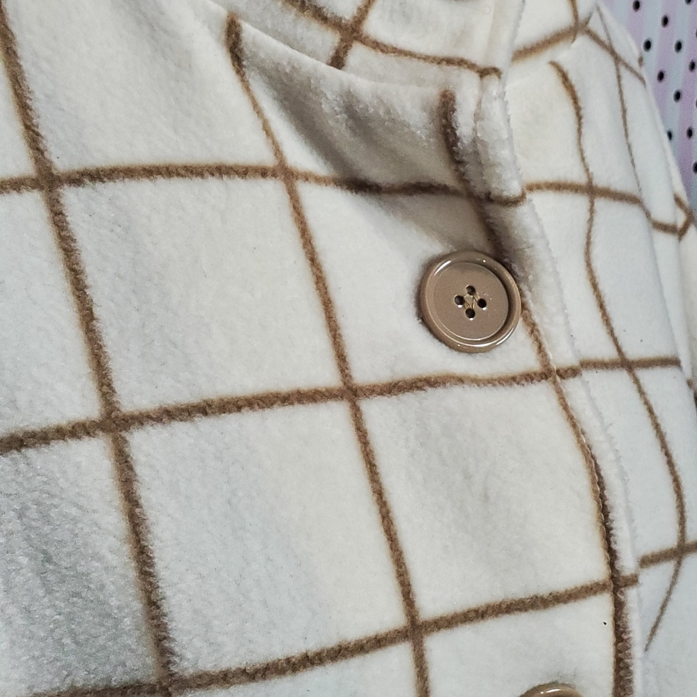 Warm Cape Jacket - Picture 5 of 5